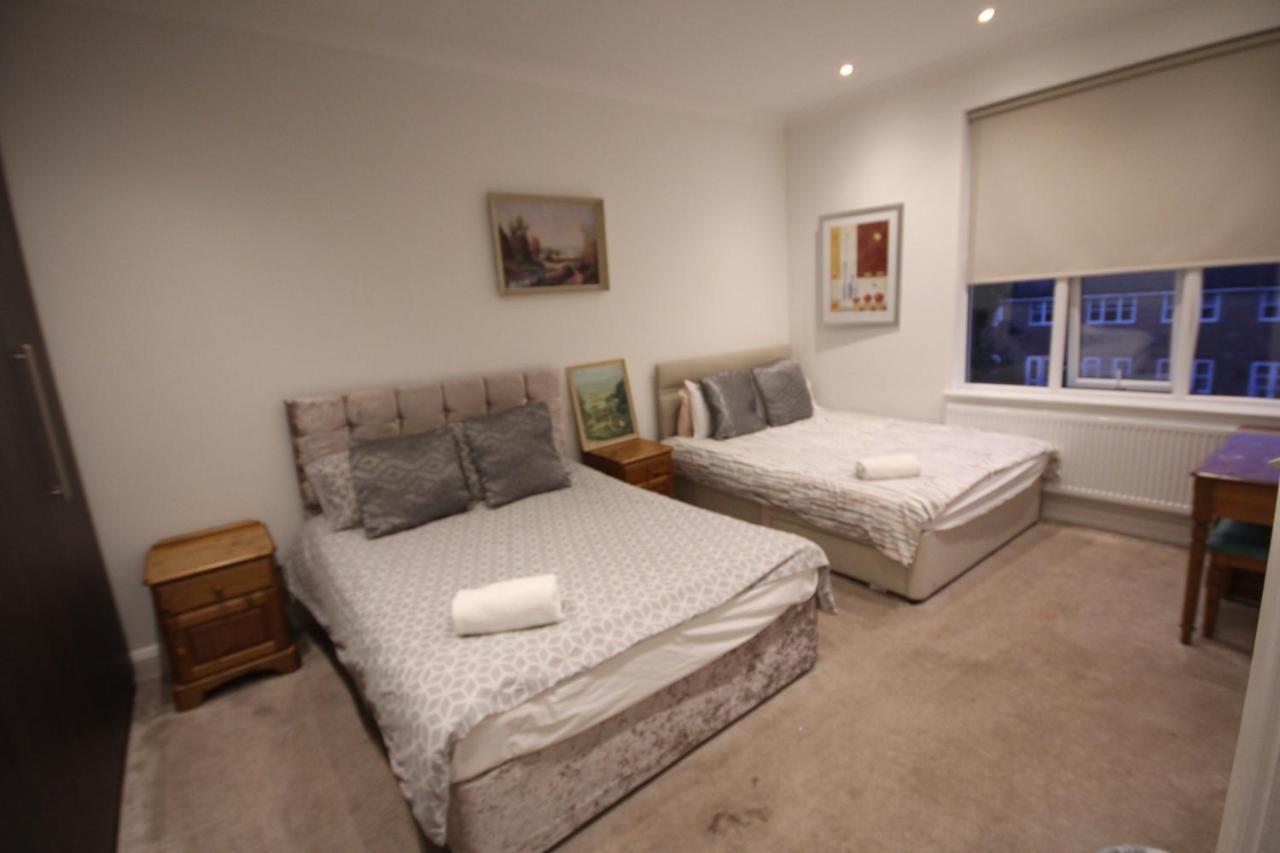Great West Road Apartments Flat C London Exterior photo